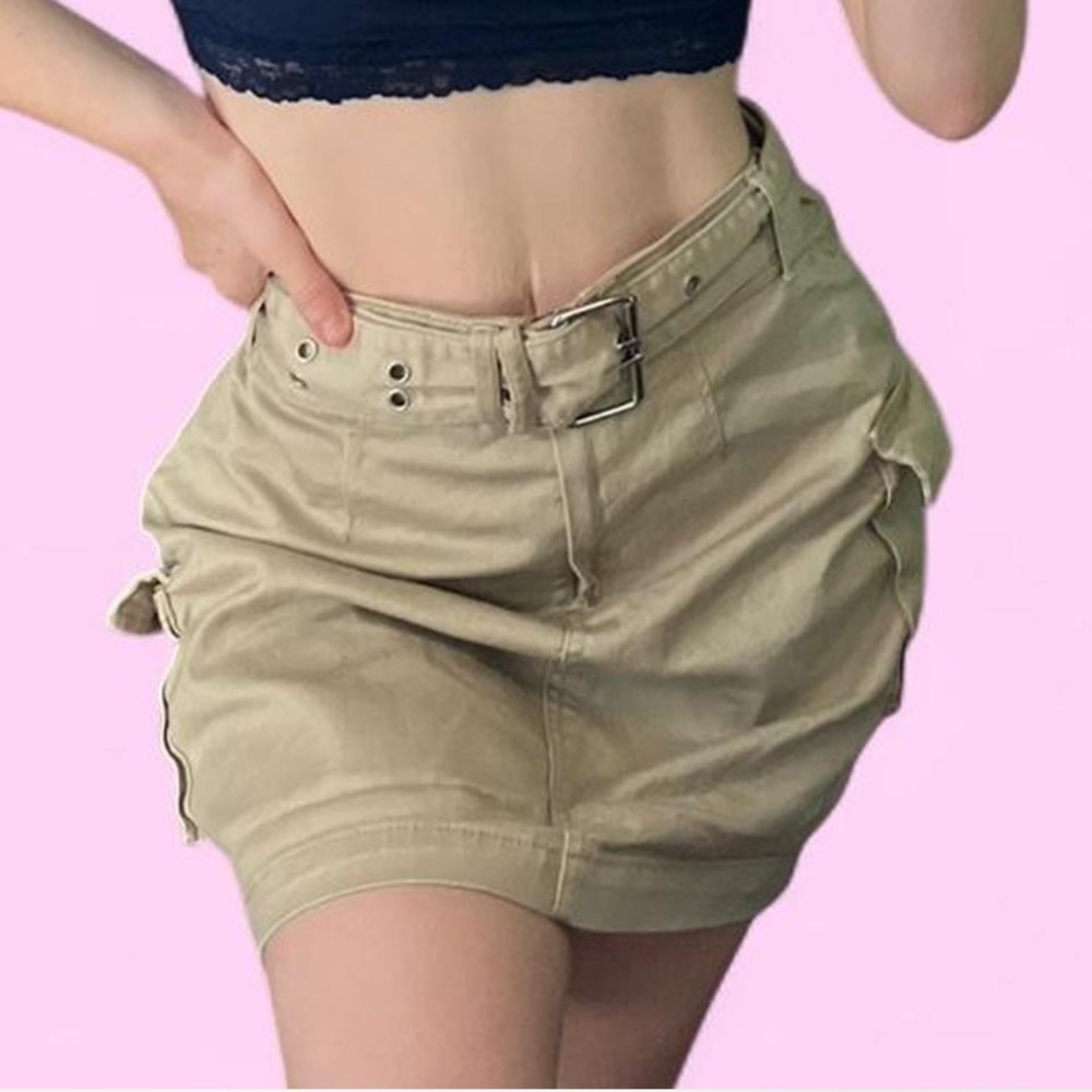 🦋 Juicy Couture Tan Belted Cargo Mini Skirt 🦋
